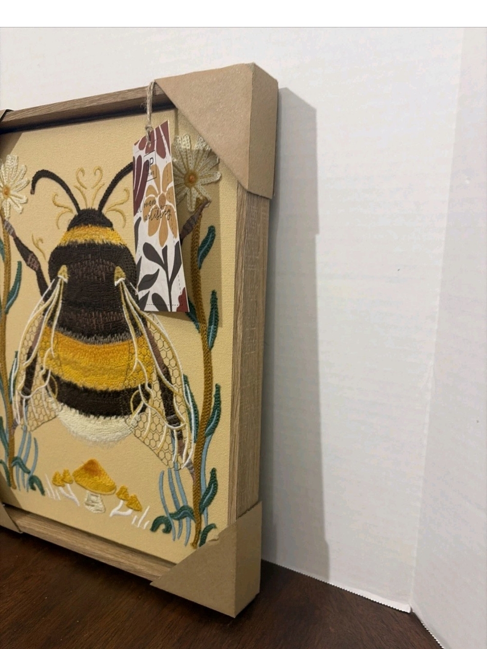 bp Yellow & Brown Embroidered Bee Home Woven Wall Art 12 x 15 inch NWT - Picture 6 of 7